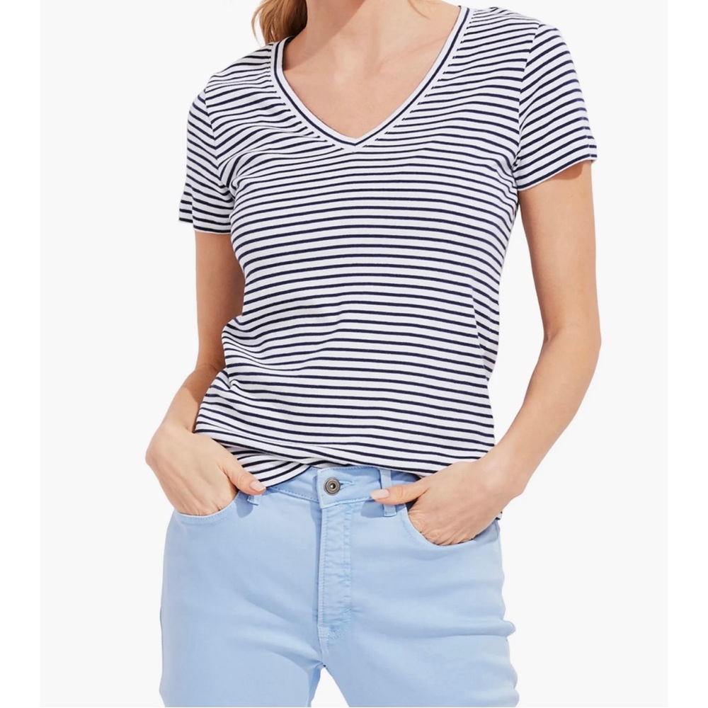 Vineyard Vines Short-Sleeve V-Neck Simple Tee
